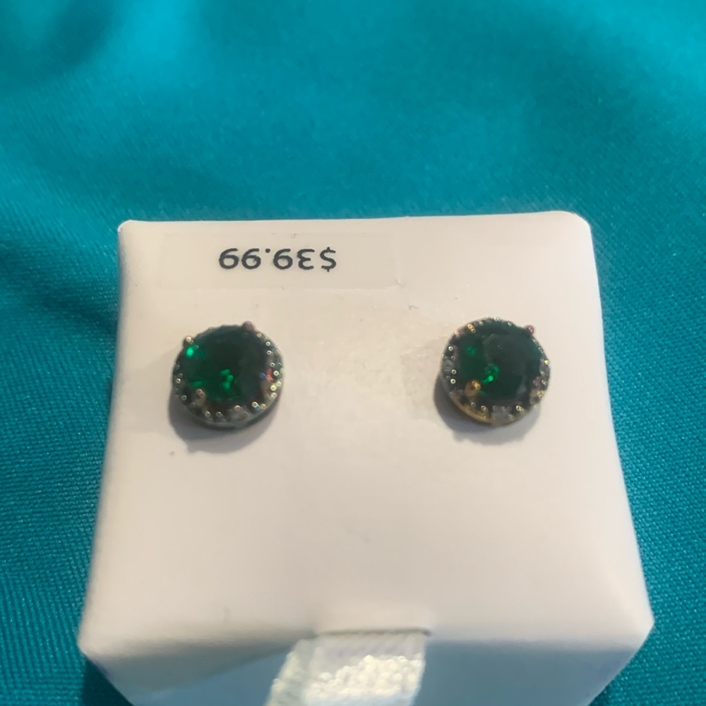 Simulated emerald earrings, silver